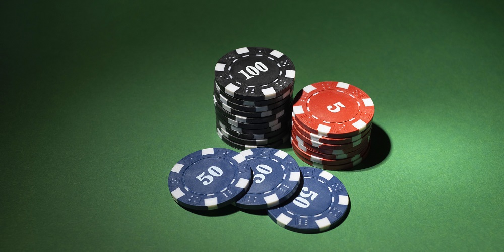 Movimientos Estratégicos en el Poker